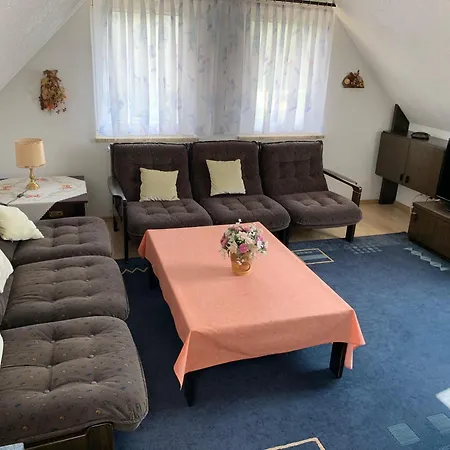 Ferienhaus-hirschrudel-ferienwohnung-3 *